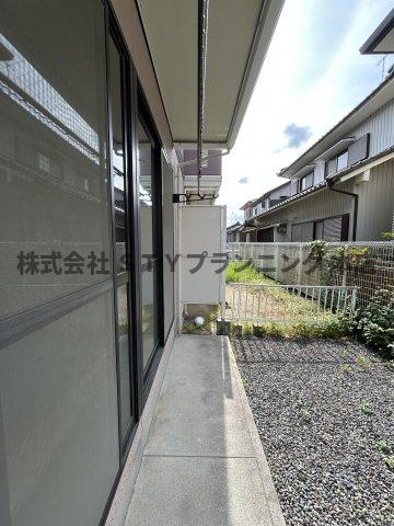仲介手数料0円！アミューズメントA棟・B棟のバルコニー