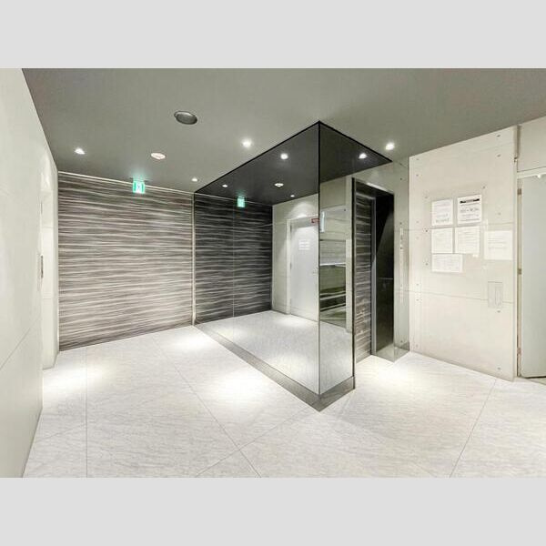 S-RESIDENCE神戸元町のエントランス