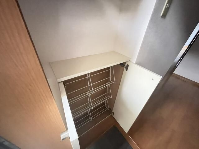 リファインの玄関