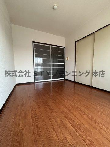 仲介手数料０円！パークサイドピエリスの洋室
