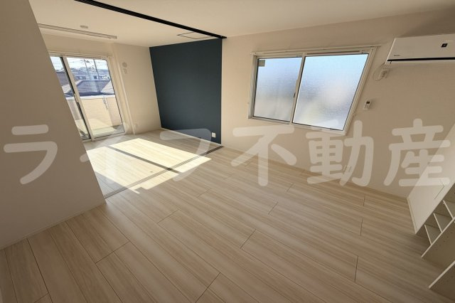 シャンテの居間・リビング