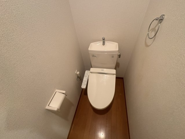 ミラクルセブン江坂のトイレ