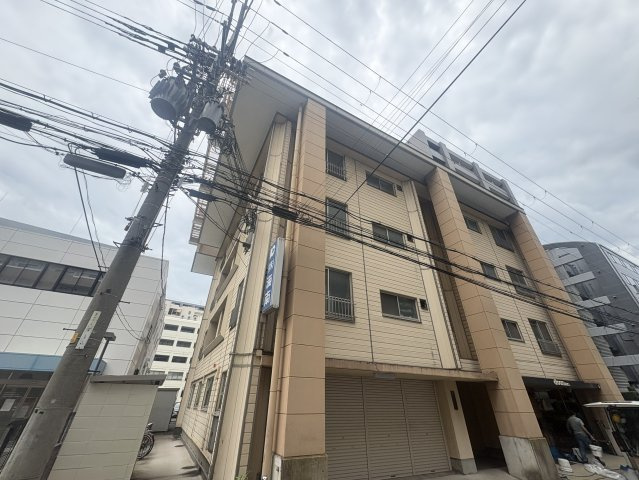 ミラクルセブン江坂の外観