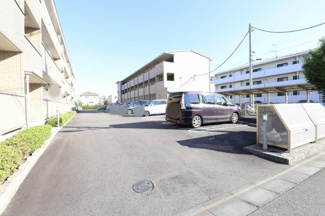 【駐車場】 | クレッセント | 駐車場