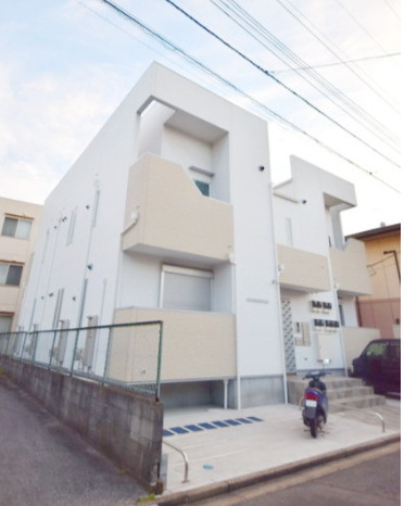 フォンティーナ本千葉の外観