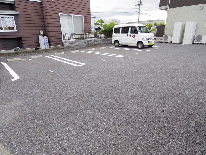 ルーチェAの駐車場|駐車場