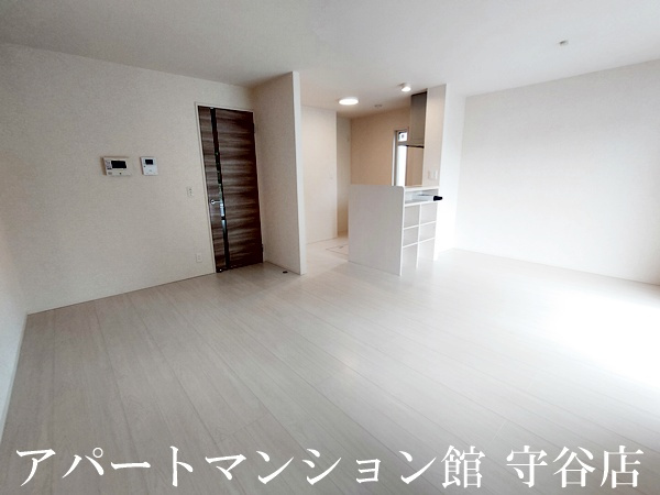 ファミリアつくばの居間・リビング