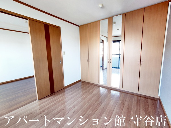 リバーフィールドの寝室