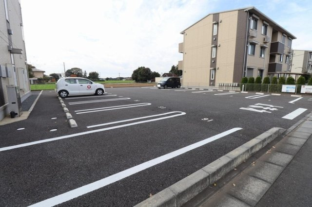 ヴィルヌーブみどりのの駐車場|駐車場
