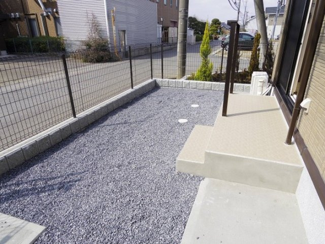 フローラ・ウィル Aの庭|専用庭
