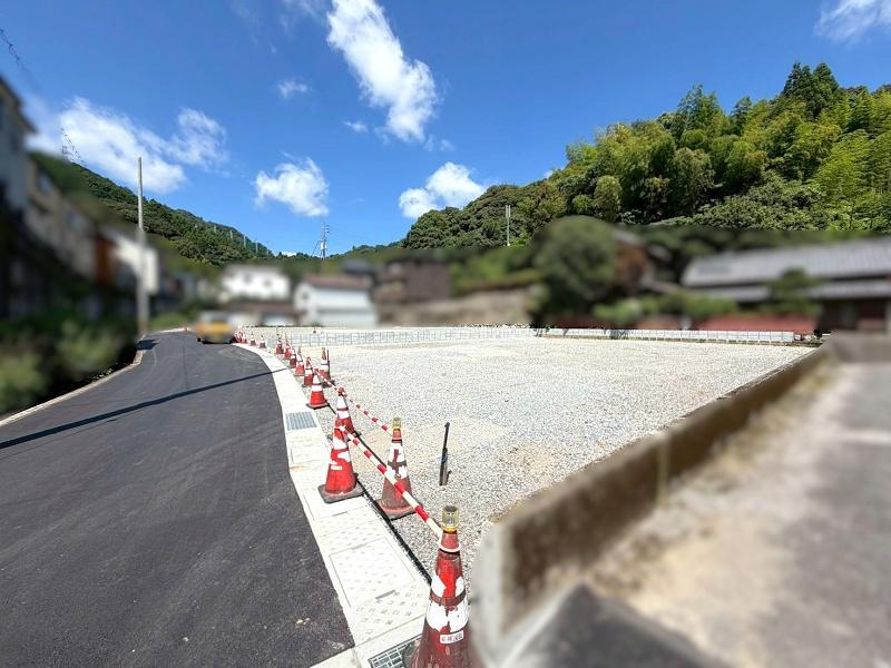 高知市針木南町-B号地-売土地の前面道路含む現地写真
