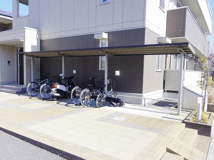 ゼピュロスみどりの C棟のその他共用部分|駐輪場