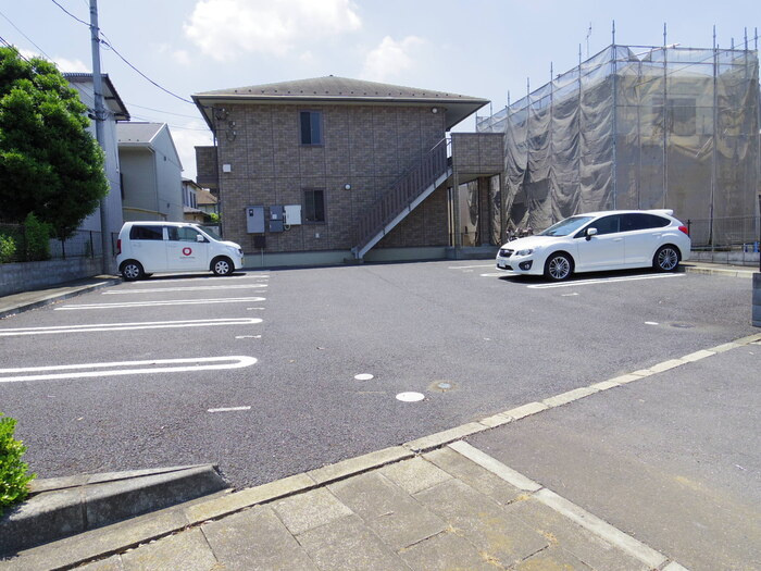 フラワーハイムの駐車場|駐車場