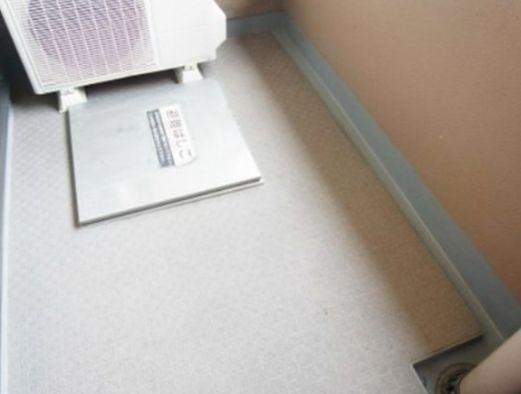 ルミネ東京ベイフロントのバルコニー|暖かな日差しのふりそそぐバルコニー