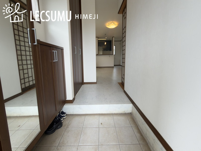 姫路市夢前町菅生澗/中古戸建の玄関
