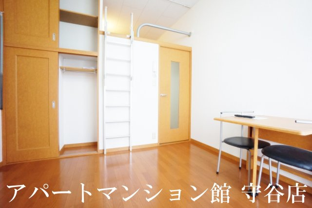 レオパレスカネエーズ柳橋の寝室