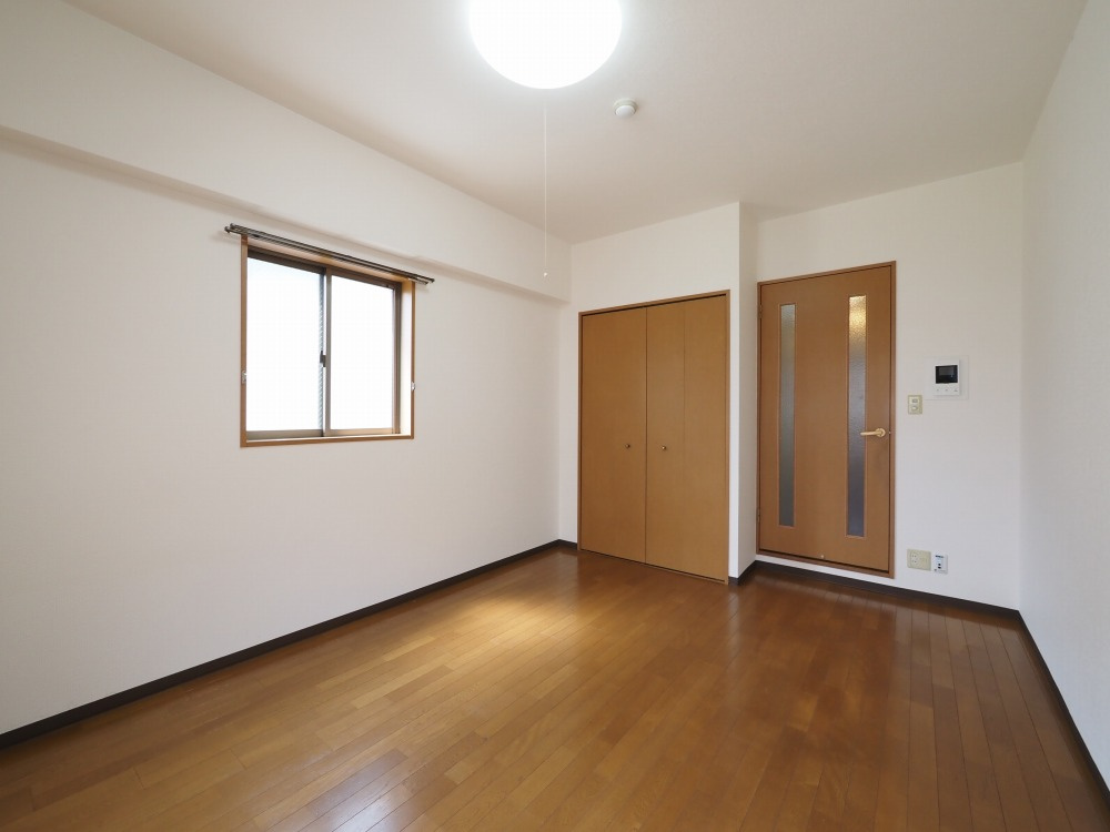 大阪市浪速区桜川２丁目の賃貸マンションの居間・リビング