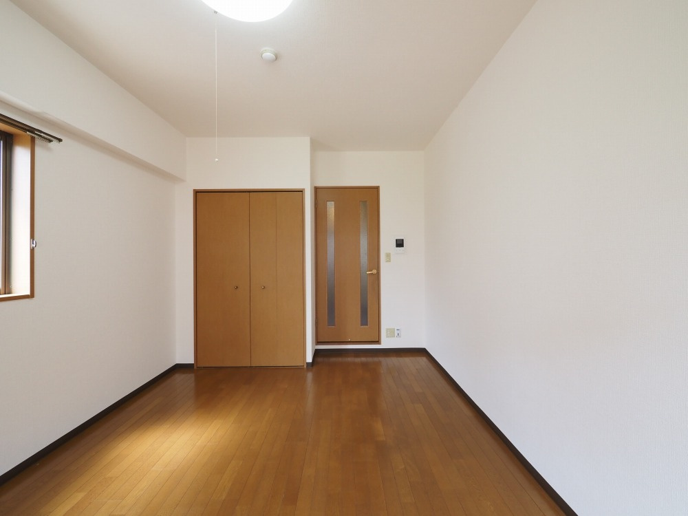 大阪市浪速区桜川２丁目の賃貸マンションの居間・リビング
