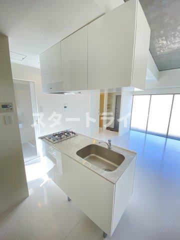 大阪市淀川区西三国１丁目の賃貸マンションのキッチン