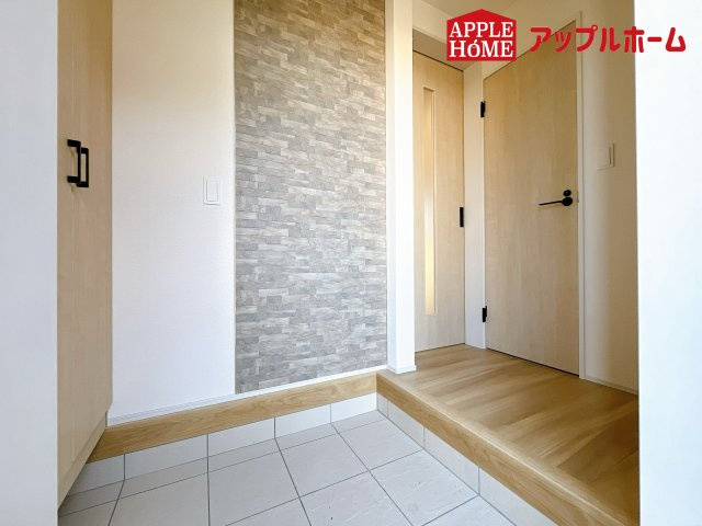 さいたま市見沼区大和田町2丁目7期の玄関|資料請求、お電話でのお問合せ、いつでも丁寧に対応させていただきます！不動産業界のプロフェッショナルが集う弊社にぜひ一度ご相談ください！