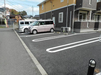 【駐車場】 | レイクヒルズ土浦 | 駐車場
