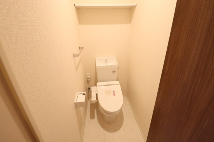 サンモールⅡのトイレ|温水洗浄暖房便座