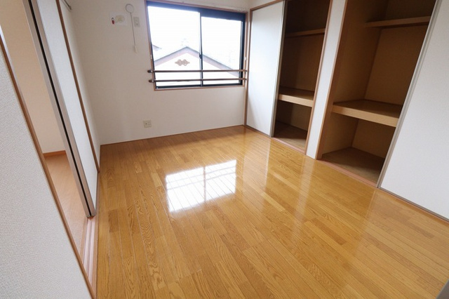 エスコルタ新町 Cの内装