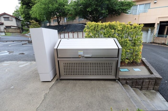 シェグラヴェートのその他共用部分|ゴミストッカー