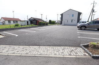 【駐車場】 | パンジューヌ | 駐車場