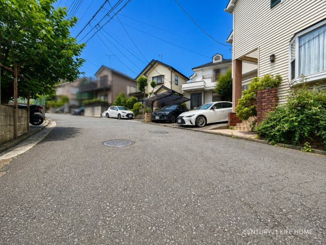 【外観】 | 田園都市線「あざみ野」青葉区大場町　中古戸建 | 外観もきれいです
