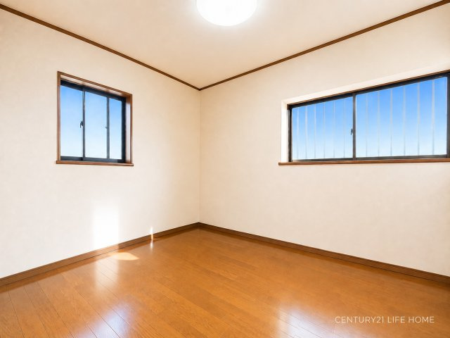 【洋室】 | 田園都市線「あざみ野」青葉区大場町　中古戸建 | ゆったりした洋室です