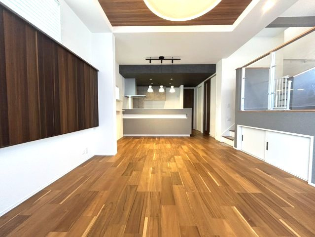 中古戸建　埼玉県川口市大字木曽呂の居間・リビング