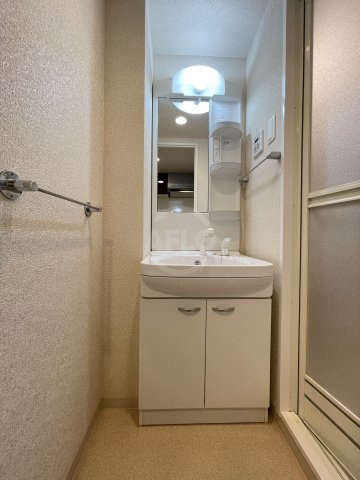 Luxe難波西Ⅲの洗面所|Luxe難波西III（ラグゼ難波西III）　脱衣所