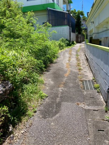 うるま市与那城平安座の周辺