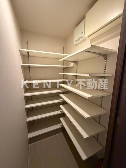 【収納】 | クレヴィアタワー目黒不動前 | たっぷりとした収納スペースです