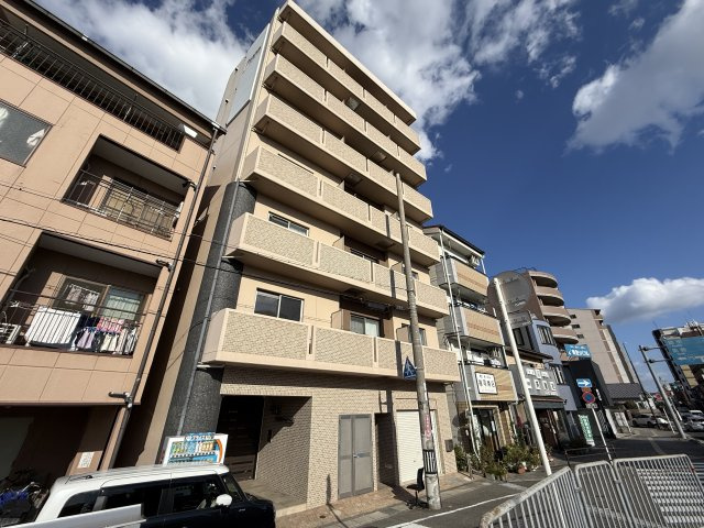 パウゼ西本町の外観