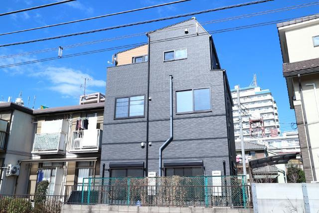 ＥＡＳＥの外観|外観
