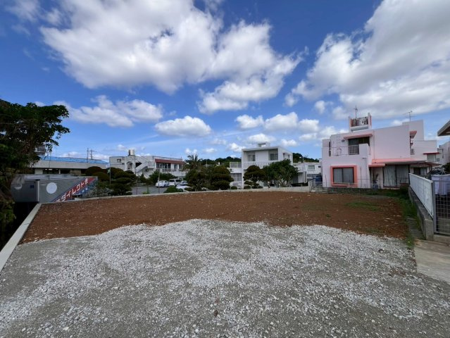宜野湾市野嵩2丁目の外観