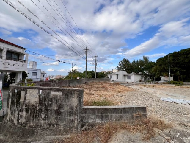 宜野湾市嘉数1丁目【90.35坪】の外観