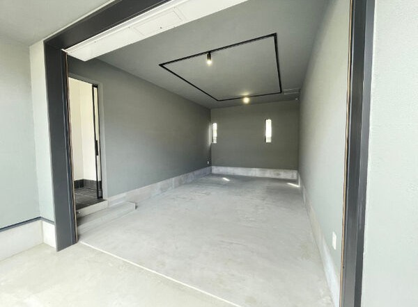 Garage d`Arteの駐車場