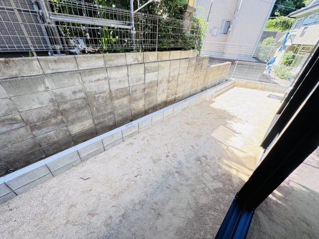 松戸市大谷口新築戸建【殿平賀小学校：8分】の庭|南西側庭スペース