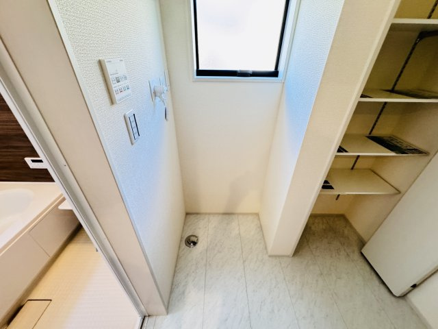 松戸市大谷口新築戸建【殿平賀小学校：8分】のランドリースペース|洗濯機置き場