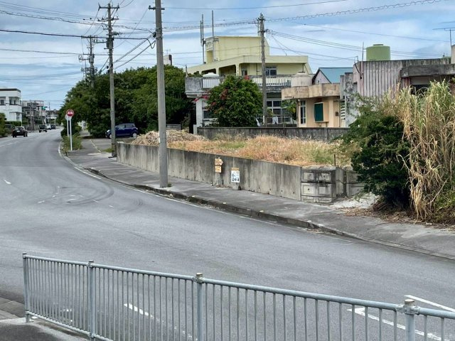 うるま市勝連平敷屋の周辺