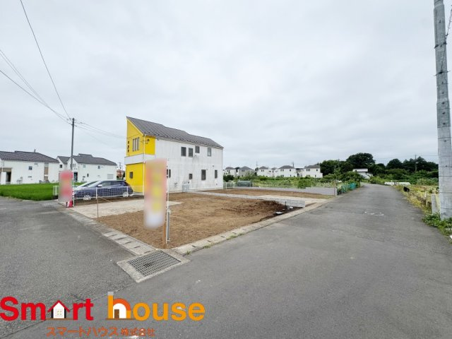 相模原市南区磯部第５の前面道路含む現地写真|2号棟外観