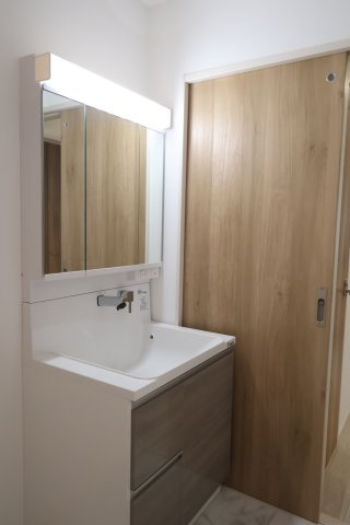 《仲介手数料無料》緑区宮本２丁目25-7新築一戸建てファーストタウンの独立洗面台