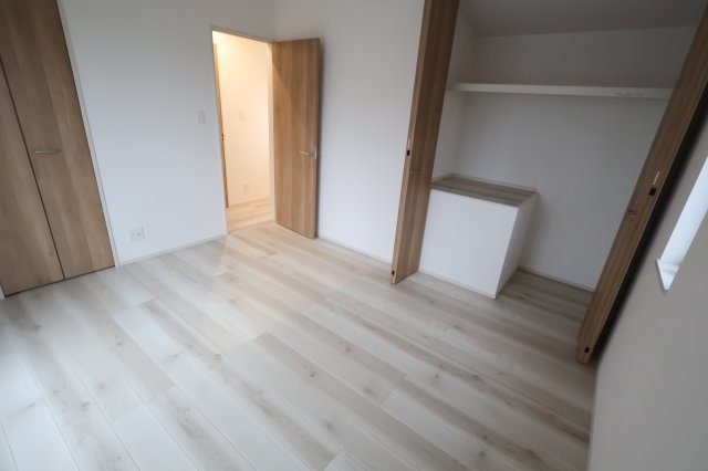 《仲介手数料無料》緑区宮本２丁目25-7新築一戸建てファーストタウンの洋室|2期 7帖