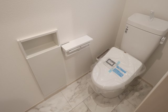 《仲介手数料無料》緑区宮本２丁目25-7新築一戸建てファーストタウンのトイレ|2階