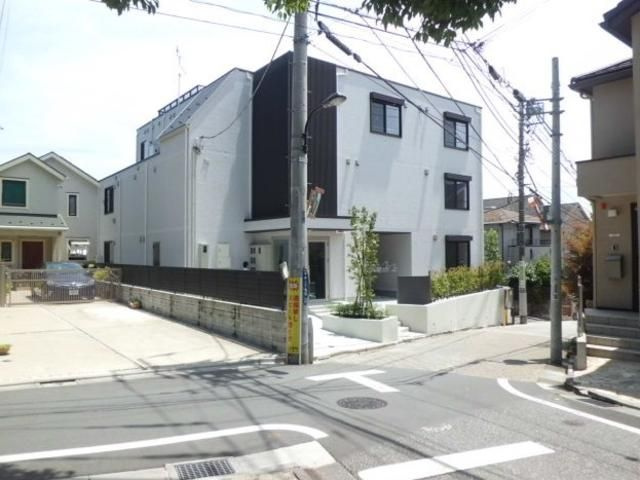 アルトゥーラ中井の外観