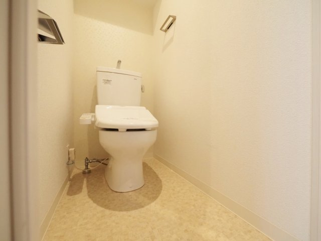 大阪市東成区東小橋１丁目の賃貸マンションのトイレ