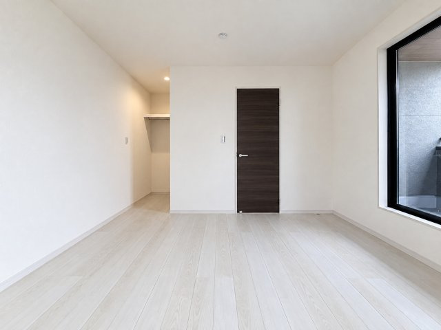 リーブルガーデン泉佐野市鶴原8期の寝室|２階８帖の寝室です